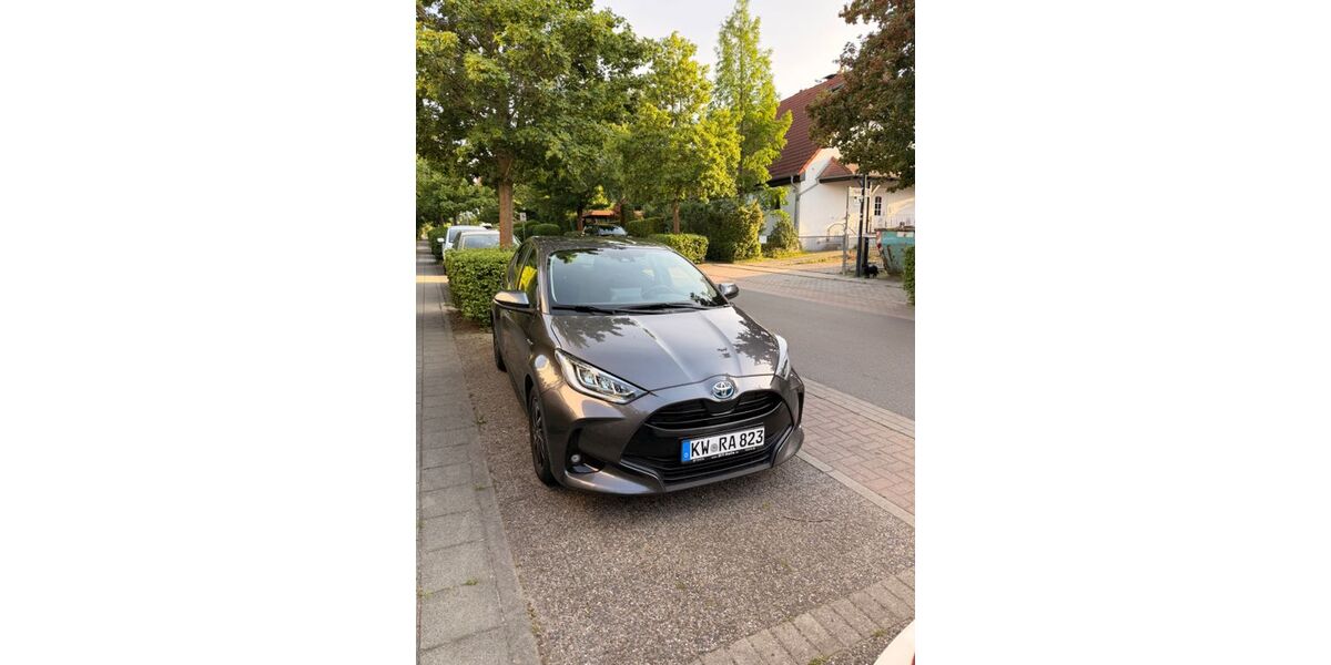 Toyota Yaris 31.580 km 17.690 &euro; Wildau 15745