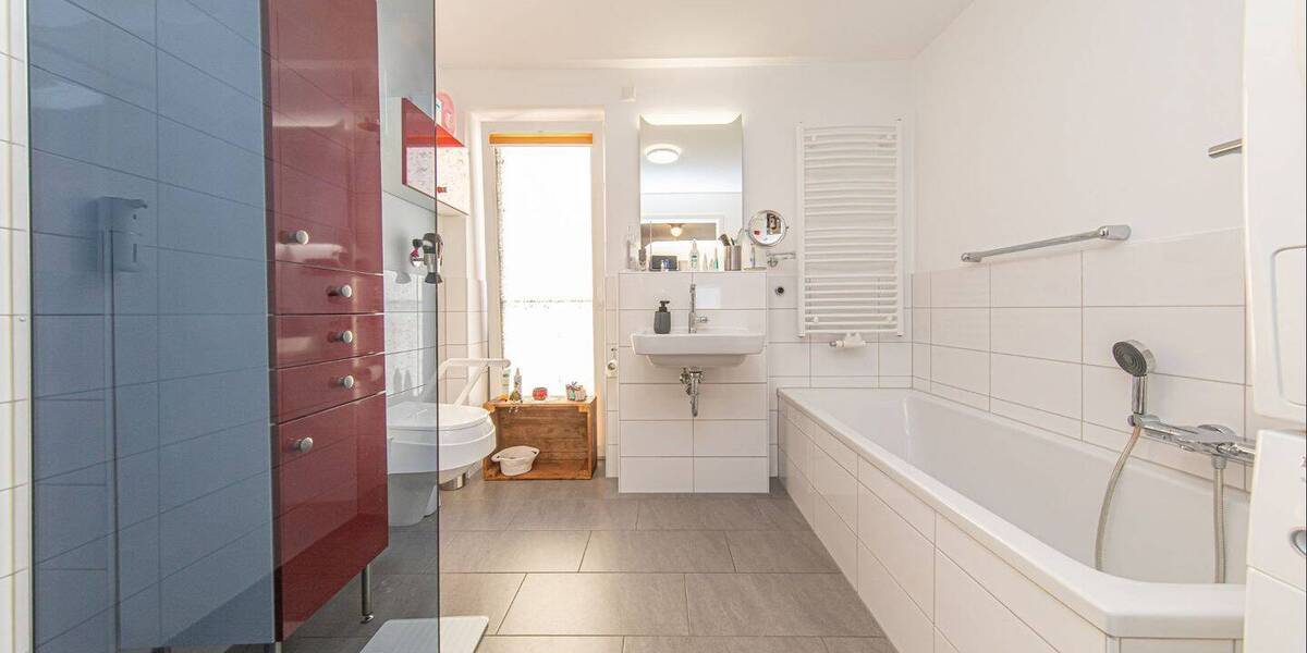 Etagenwohnung Rendsburg - 3 Zimmer, 81 m&sup2;, 75.000&euro; | Angebot:26881710