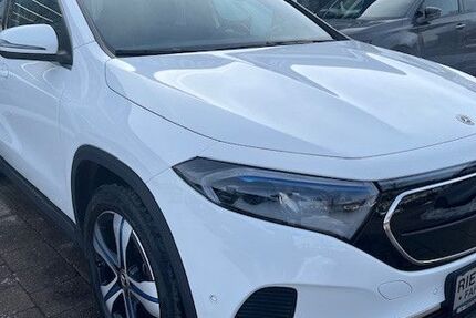 Mercedes-Benz EQA 28.600 km 28.880 &euro; Zeven 27404
