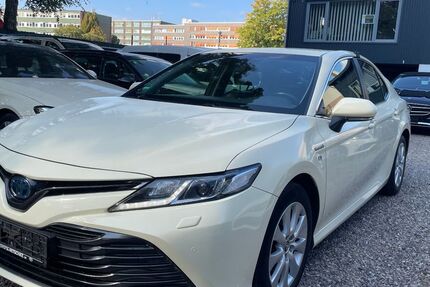 Toyota Camry 318.520 km 15.750 € Hamburg 20537