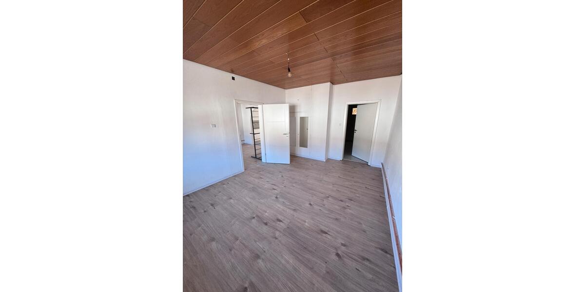 Erdgeschoßwohnung Merchweiler - 2 Zimmer, 65 m&sup2;, 500&euro; | Angebot:26075447