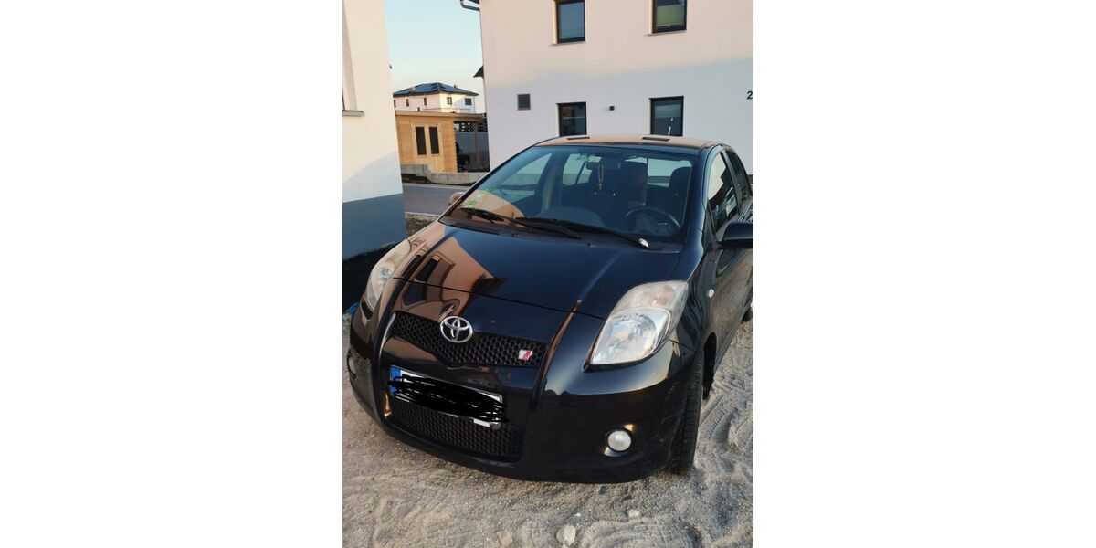 Toyota Yaris 196.300 km 2.300 &euro; Beratzhausen 93176