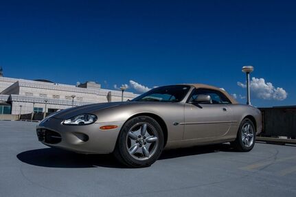 Jaguar XK8