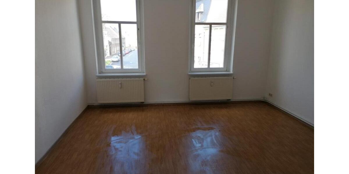 Etagenwohnung Bad Schmiedeberg - 4 Zimmer, 107 m&sup2;, 500&euro; | Angebot:26401121