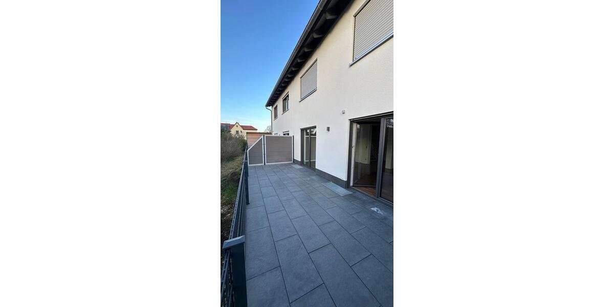 Doppelhaushälfte Roth - 5 Zimmer, 150 m&sup2;, 1.400&euro; | Angebot:26266109