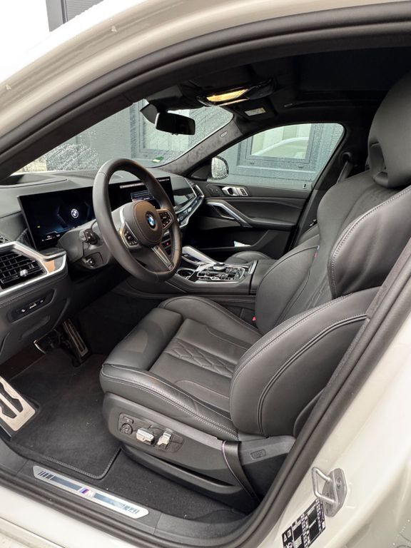 BMW X6 13.000 km 82.000 € Dinkelsbühl 91550