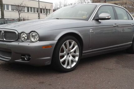 Jaguar XJ 180.000 km 10.234 &euro; Berlin 13627