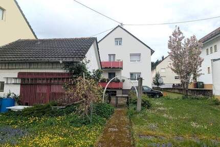 Zweifamilienhaus mit großem Potenzial in begehrter Lage von Offenburg-Zunsweier 6 zimmer