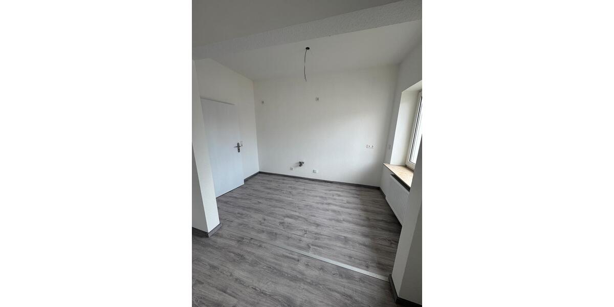 Erdgeschoßwohnung Löhne - 3 Zimmer, 85 m&sup2;, 950&euro; | Angebot:26022958