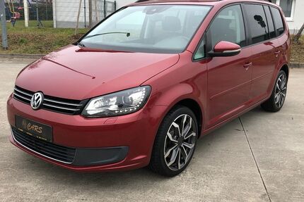 VW Touran 127.000 km 10.380 &euro; Ötigheim 76470
