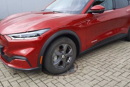 Ford Mustang Mach-E 53.298 km 29.900 € Wardenburg 26203