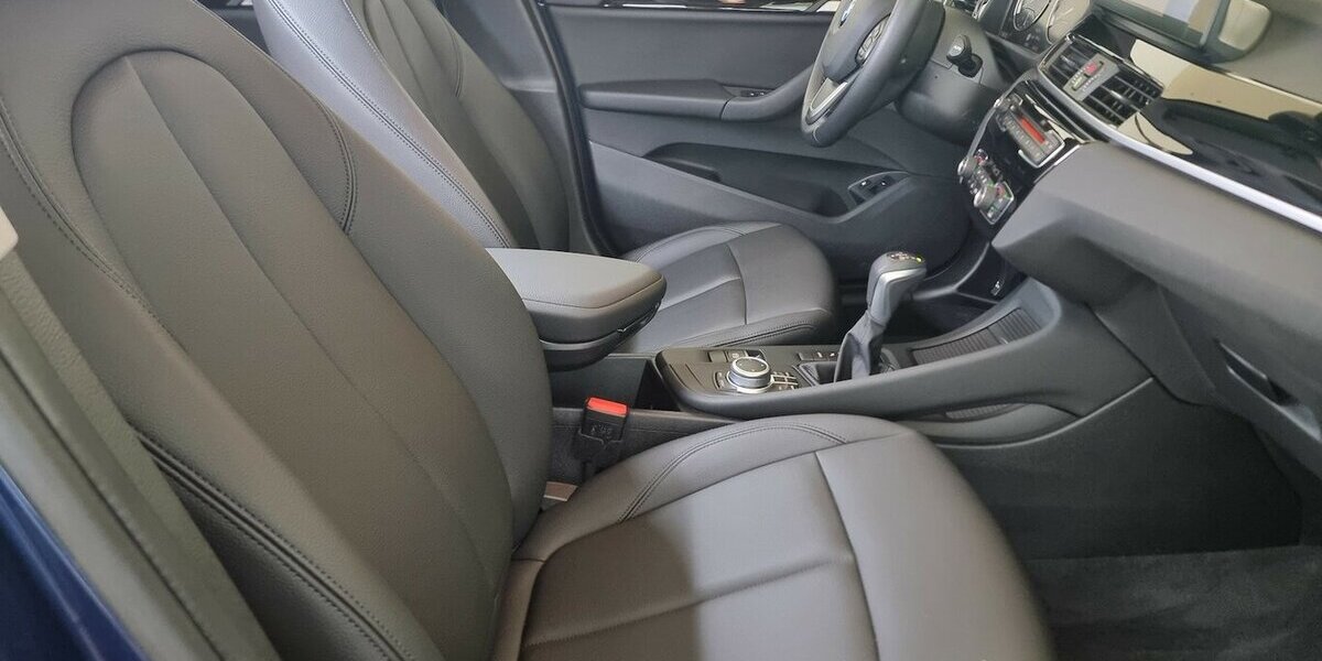 BMW X1 xDrive 25e Advantage LED ACC Head-Up Panorama 29.300 km 25.950 &euro; Garrel 49681