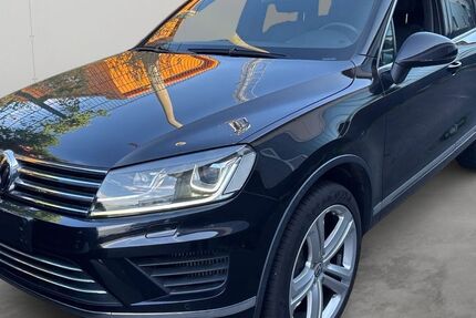 VW Touareg 206.768 km 18.699 &euro; Frankfurt am Main 60386