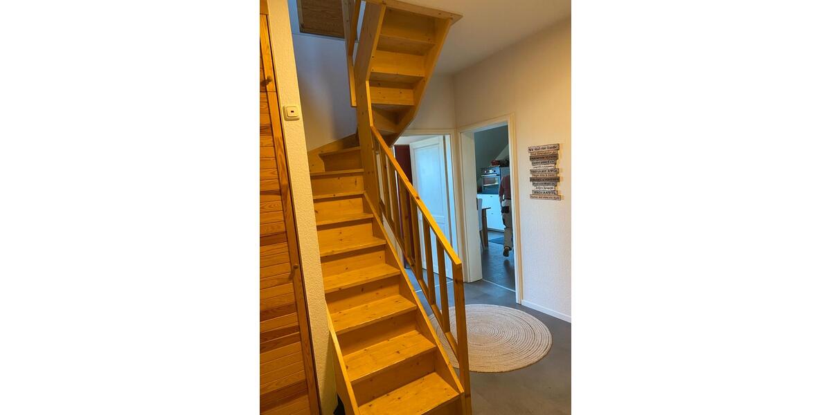 Dachgeschoßwohnung Lemgo - 4 Zimmer, 85 m&sup2;, 670&euro; | Angebot:26374142