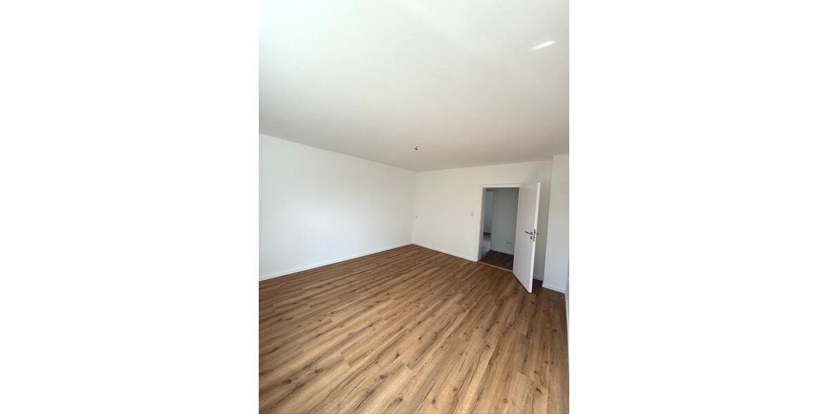 Etagenwohnung Amberg - 3 Zimmer, 90 m&sup2;, 945&euro; | Angebot:25127356