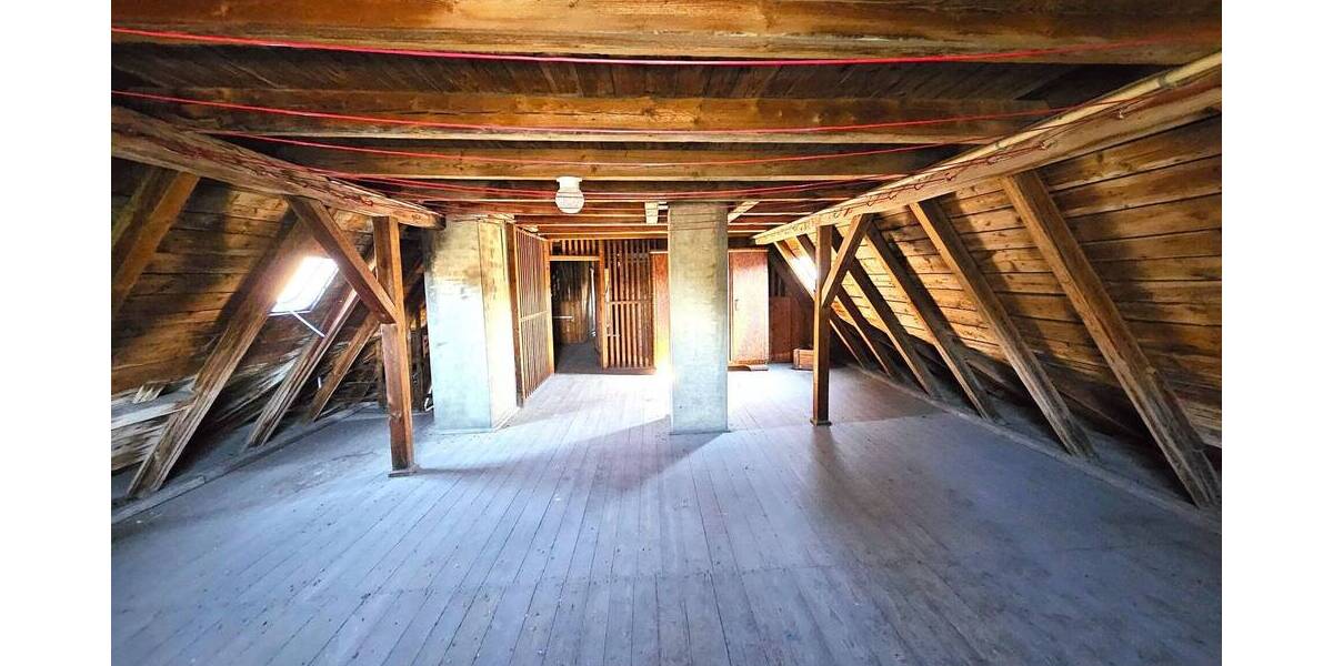 Altes Rathaus mit Potenzial für Ihr Gewerbe 2 zimmer