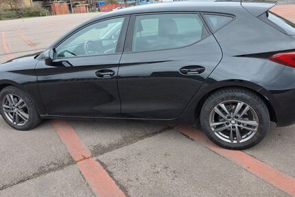 Seat Leon 37.600 km 19.000 &euro; Völklingen 66333