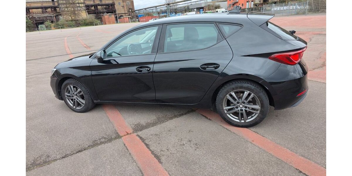 Seat Leon 37.600 km 19.900 &euro; Völklingen 66333