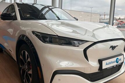 Ford Mustang Mach-E 43.501 km 27.900 € Erlangen 91058