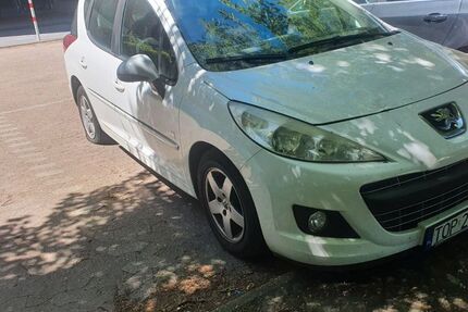 Peugeot 207 186.322 km 800 &euro; Minden 32427