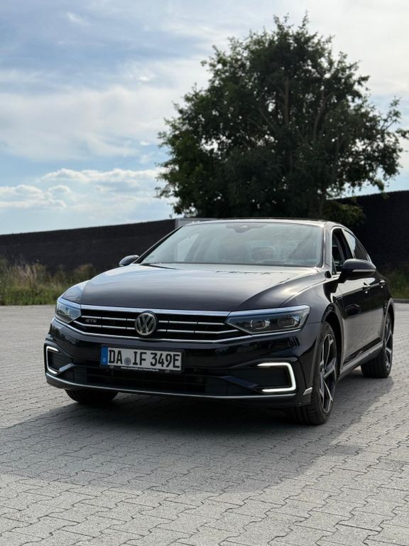 VW Passat 100.324 km 20.600 € Darmstadt 64293