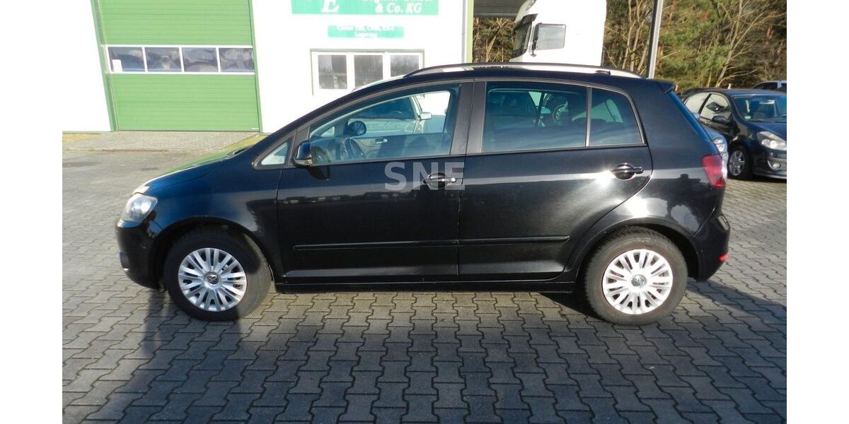 VW Golf 211.942 km 3.990 &euro; Fürstenwalde 15517