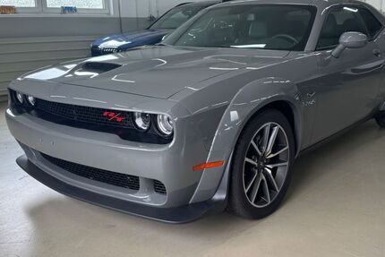 Dodge Challenger 3.300 km 40.991 € Driedorf 35759