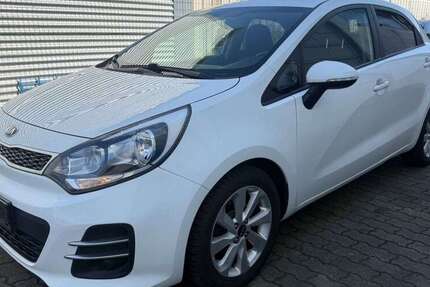 Kia Rio 142.000 km 6.000 &euro; Ötigheim 76470