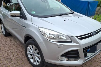 Ford Kuga 122.000 km 10.600 &euro; Porta Westfalica 32457