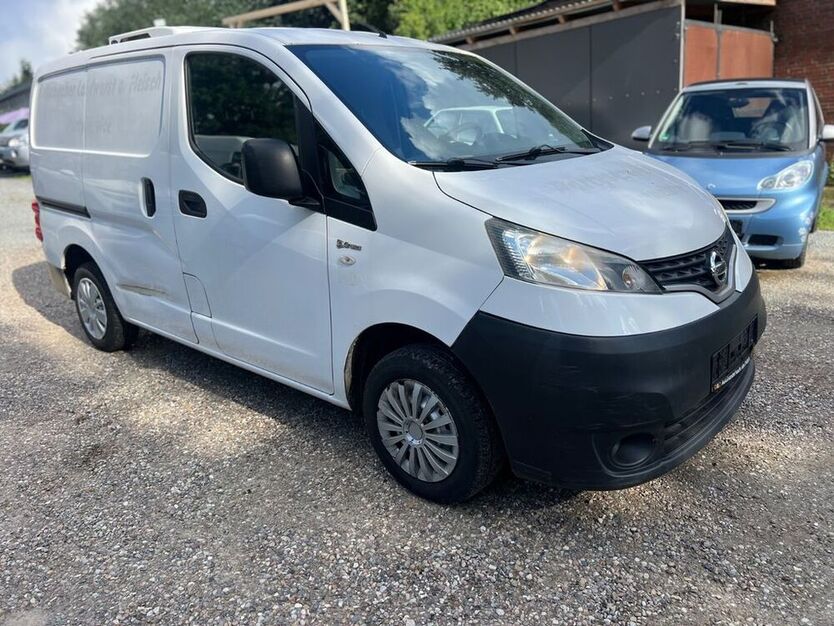 NV200