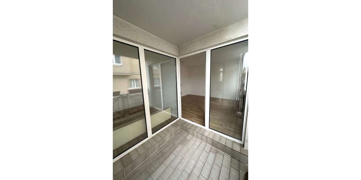 ++Erdgeschosswohnung mit 2 Balkone und Tiefgarage++ 3 zimmer