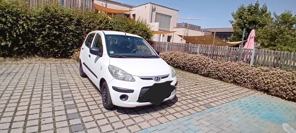 i10