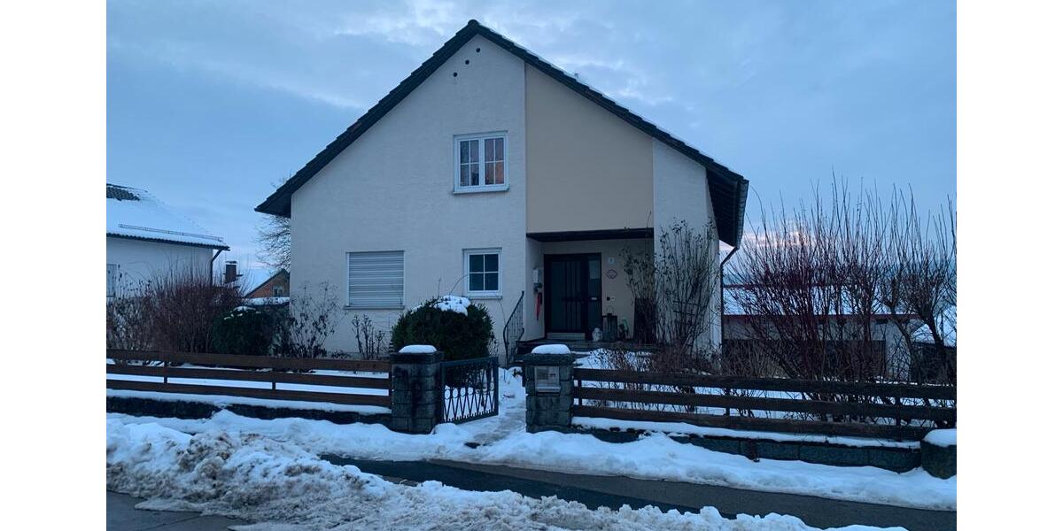 Einfamilienhaus Oberviechtach - 8 Zimmer, 150 m&sup2;, 290.000&euro; | Angebot:27019943