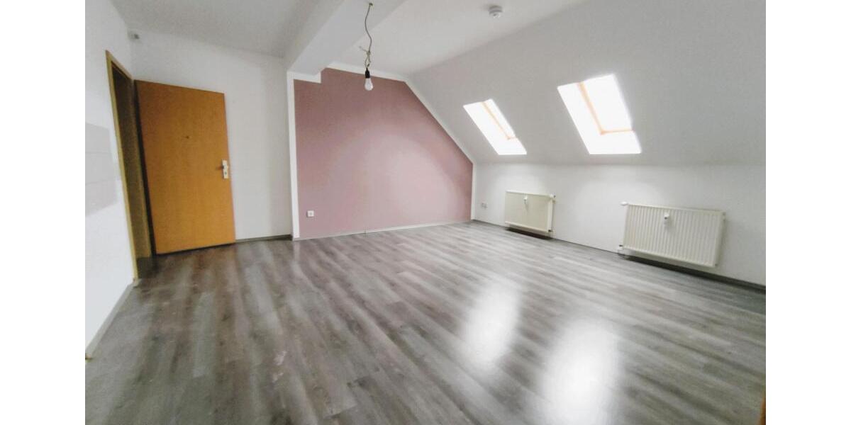 Dachgeschoßwohnung Raguhn-Jeßnitz Jeßnitz - 2 Zimmer, 45 m&sup2;, 250&euro; | Angebot:26619868