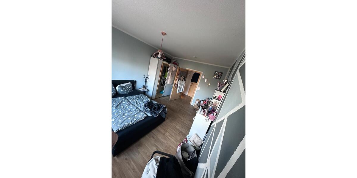 Etagenwohnung Saalfeld (Saale) - 3 Zimmer, 58 m&sup2;, 530&euro; | Angebot:25512325
