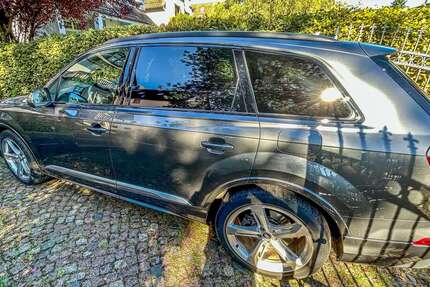 Audi Q7 64.700 km 43.500 € Hamburg 22143
