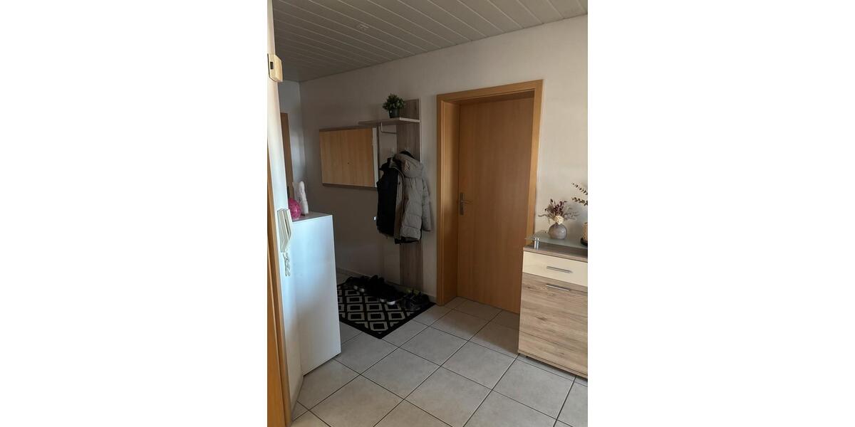 Dachgeschoßwohnung Eichendorf - 3 Zimmer, 83 m&sup2;, 810&euro; | Angebot:26409135