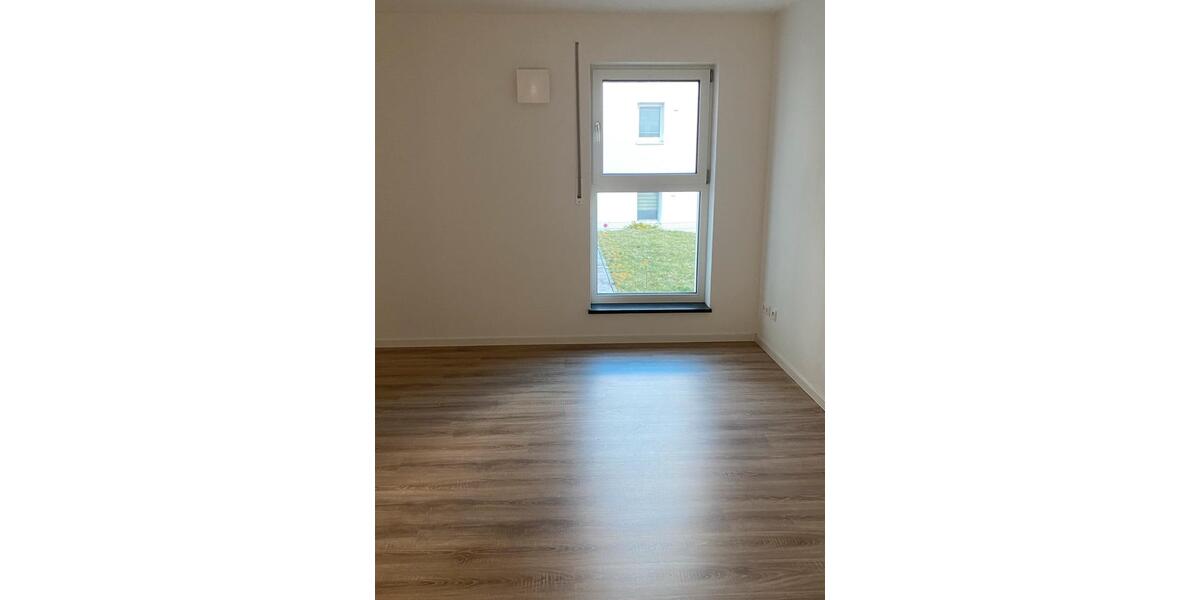 Erdgeschoßwohnung Kemnath - 4 Zimmer, 114 m&sup2;, 1.300&euro; | Angebot:25549087