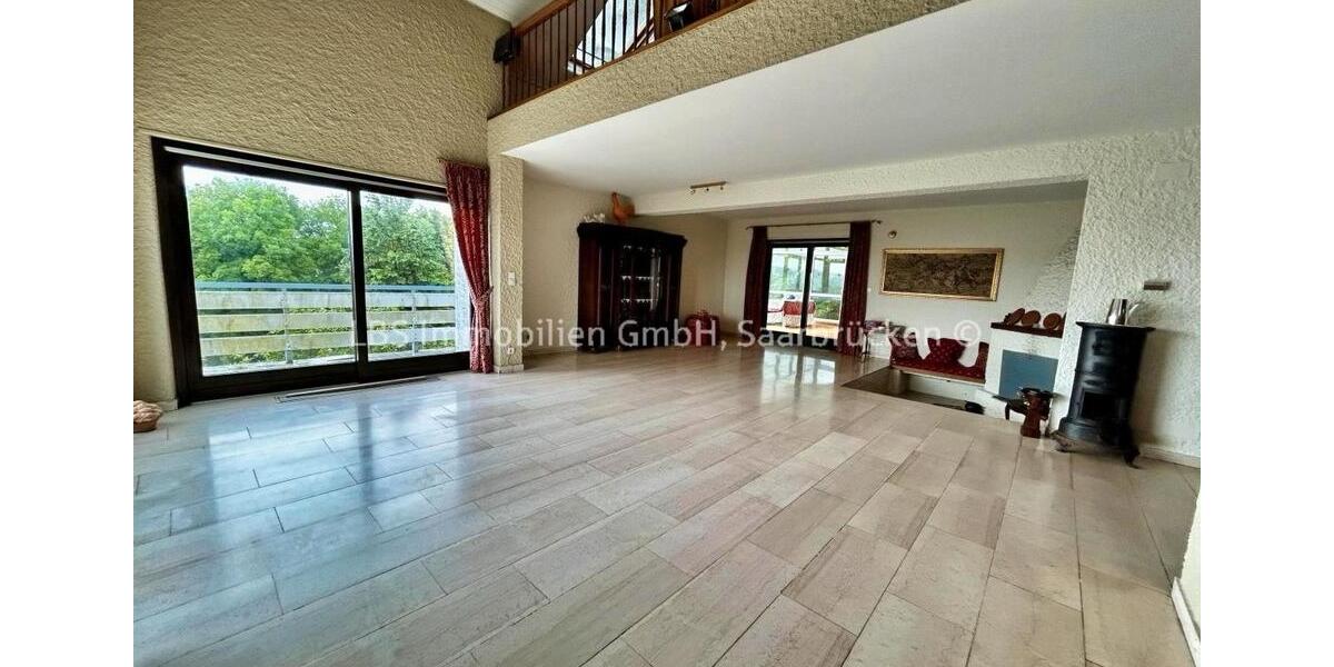 Einfamilienhaus Saarbrücken Neue Bremm - 7 Zimmer, 350 m&sup2;, 320.000&euro; | Angebot:26322666