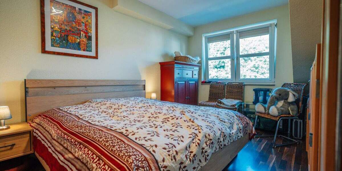 Etagenwohnung Velbert Nierenhof - 2 Zimmer, 74 m&sup2;, 189.000&euro; | Angebot:23954356