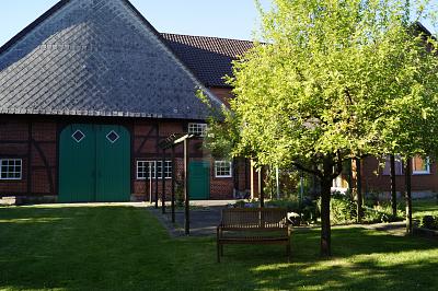 WOHNEN AUF GROßEM RESTHOF IM WESERBERGLAND - Bauernhaus, Landhaus Rinteln Engern Engern | Angebot:27301417