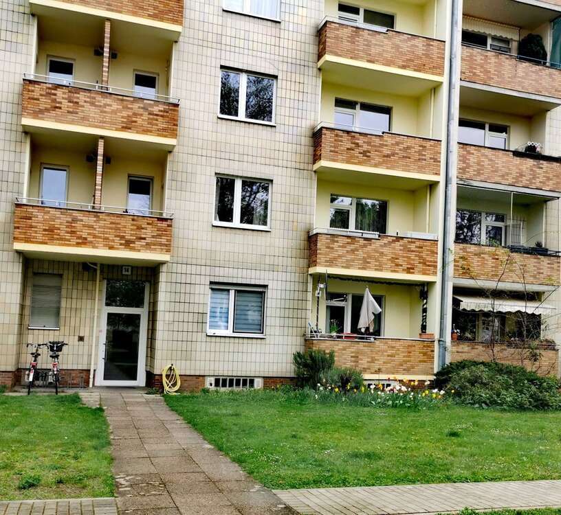 Wohnung zum Kaufen in Berlin 300.000 € 75.83 m²