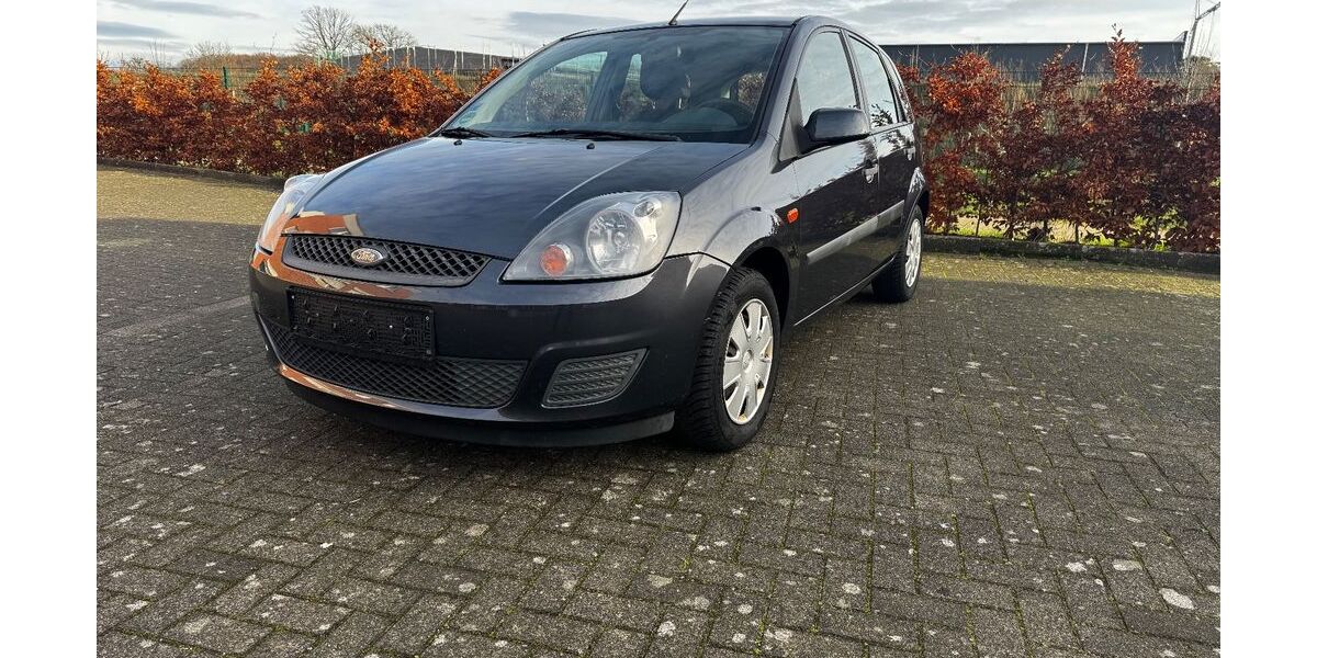 Ford Fiesta 134.500 km 1.999 &euro; Rheda Wiedenbrück 33378