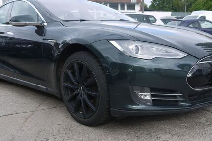 Tesla Model S 255.000 km 14.999 &euro; Berlin 12439