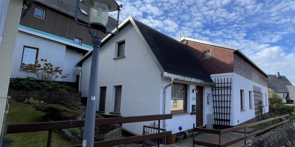Einfamilienhaus Lauenstein Lauenstein - 4 Zimmer, 105 m&sup2;, 150.000&euro; | Angebot:25780945