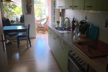 Naumburg zentral - 3 Raum- Wohnung mit Wintergarten und. Garten 3 zimmer