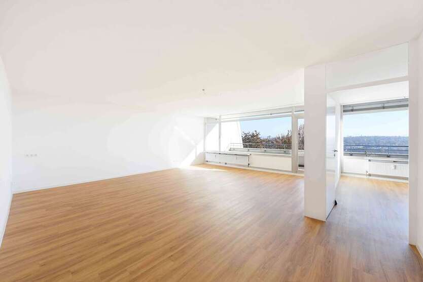 Wohnung zum Kaufen in Stuttgart-Freiberg 650.000 € 138.8 m²