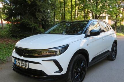 Opel Grandland (X) 43.500 km 23.600 &euro; München 80339