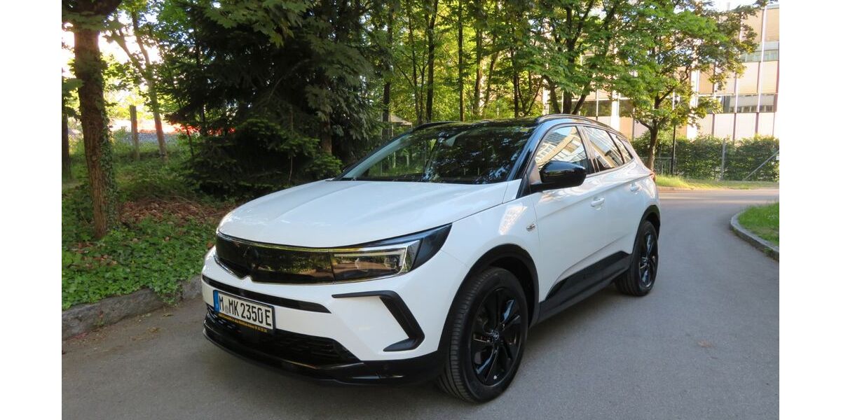 Opel Grandland (X) 43.500 km 23.600 &euro; München 80339