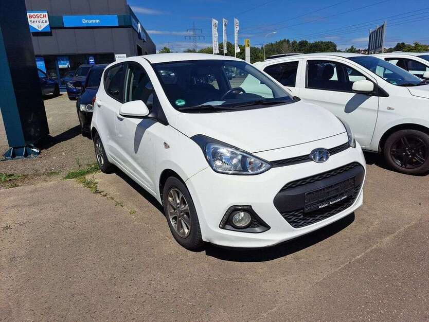 i10